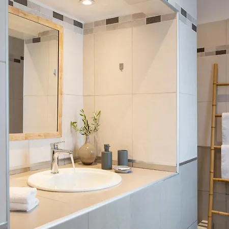 Captain's House Bed and breakfast