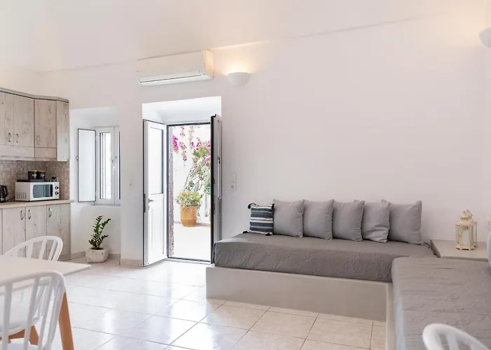 Captain's House Bed & Breakfast Vóthon