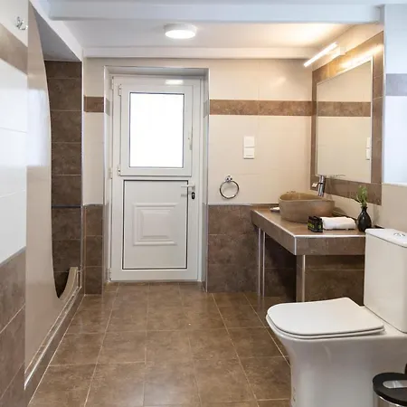 Bed & Breakfast Captain's House Vóthon